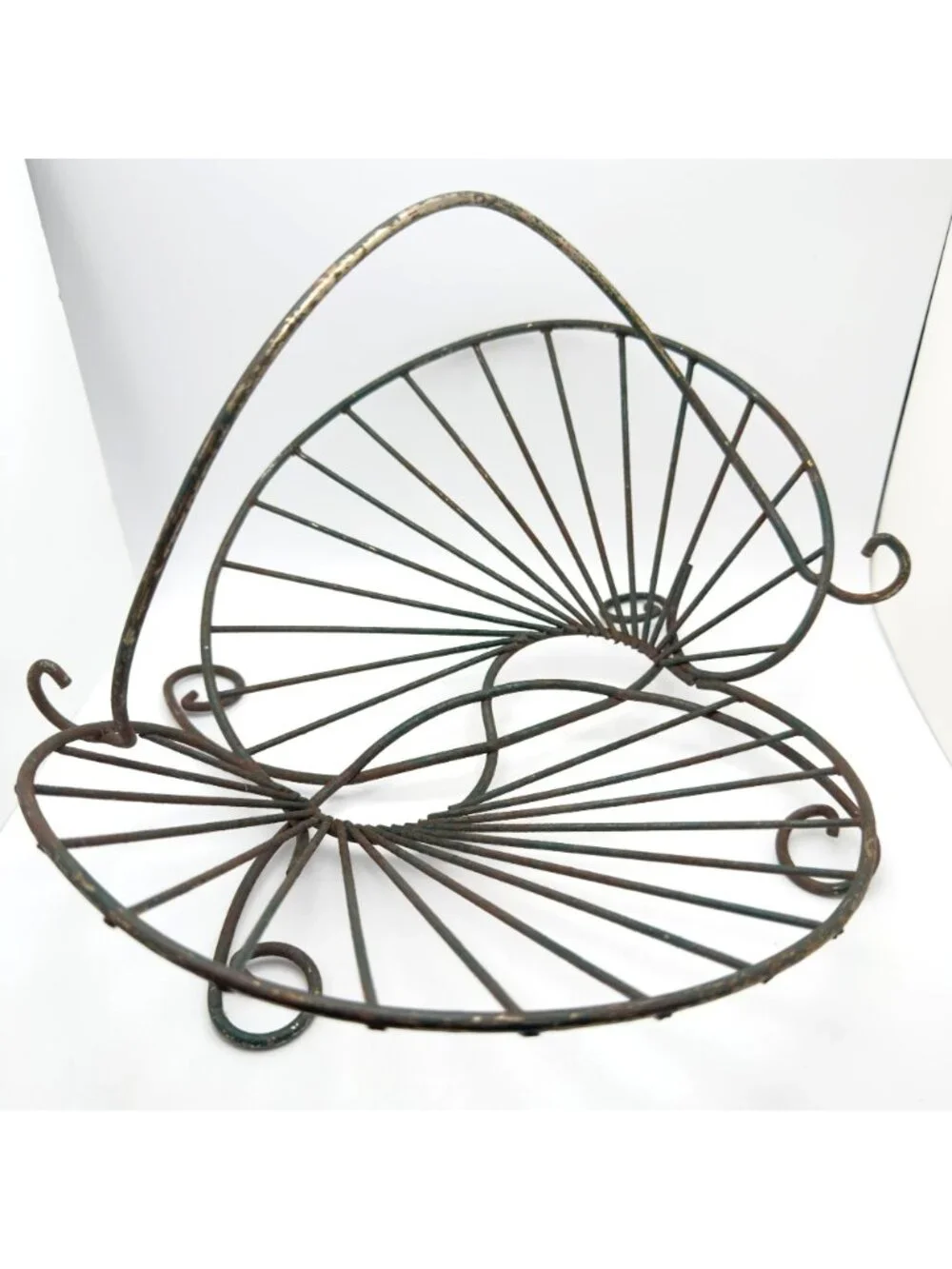 Mid Century Modern Brass Butterfly Wire Rack Curved Vintage Design Fruit Decor